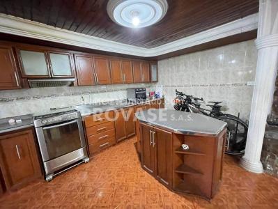 Casa de 4 alcobas en venta en Av Libertadores, Cúcuta, 200 m² · foto 8 de 20