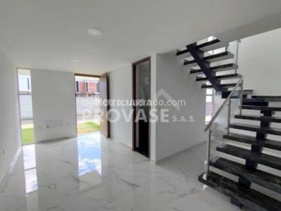 Casa de 3 alcobas en venta en Prados Del Este, Cúcuta, 140 m² · foto 3 de 18