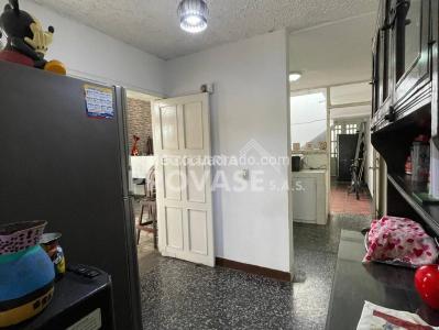 Casa de 5 alcobas en venta en Caobos, Cúcuta, 299 m² · foto 15 de 20