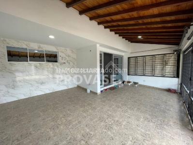 Casa de 3 alcobas en venta en Escobal, Cúcuta, 185 m² · foto 3 de 20