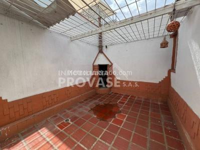 Casa de 3 alcobas en venta en La Castellana, Cúcuta, 240 m² · foto 15 de 19