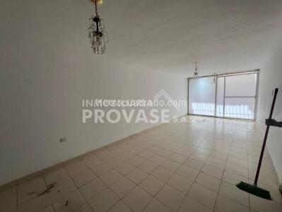 Casa de 3 alcobas en venta en La Castellana, Cúcuta, 240 m² · foto 4 de 19