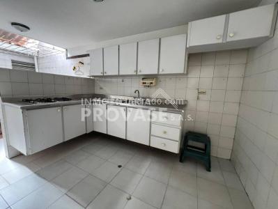 Casa de 3 alcobas en venta en La Castellana, Cúcuta, 240 m² · foto 6 de 19