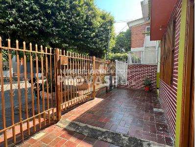 Casa de 2 alcobas en venta en Quinta Oriental, Cúcuta, 300 m² · foto 3 de 14