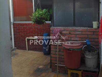 Casa de 4 alcobas en venta en Blanco, Cúcuta, 425 m² · foto 10 de 18