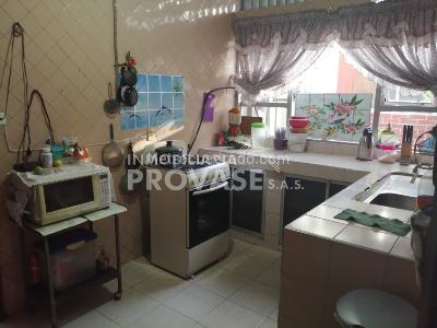 Casa de 4 alcobas en venta en Blanco, Cúcuta, 425 m² · foto 8 de 18