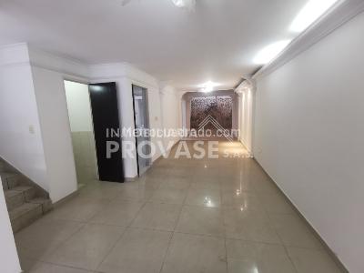 Casa de 3 alcobas en venta en Av, Cúcuta, 160 m² · foto 3 de 20