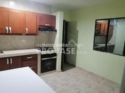 Casa de 5 alcobas en venta en Carora, Cúcuta, 200 m² · foto 2 de 19