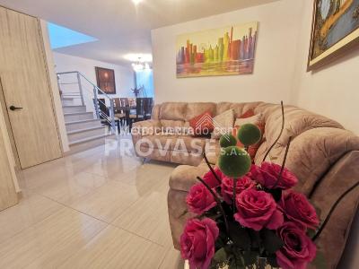 Casa de 4 alcobas en venta en Prados Del Este, Cúcuta, 174 m² · foto 3 de 20