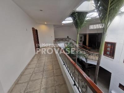 Casa de 5 alcobas en venta en Caobos, Cúcuta, 780 m² · foto 16 de 20