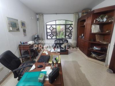 Casa de 5 alcobas en venta en Caobos, Cúcuta, 780 m² · foto 5 de 20