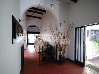 Casa de 4 alcobas en venta en Caobos, Cúcuta, 265 m² · foto 2 de 20