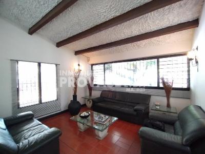 Casa de 4 alcobas en venta en Caobos, Cúcuta, 265 m² · foto 3 de 20
