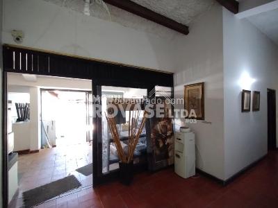 Casa de 4 alcobas en venta en Caobos, Cúcuta, 265 m² · foto 4 de 20