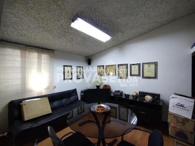 Casa de 4 alcobas en venta en Caobos, Cúcuta, 265 m² · foto 5 de 20