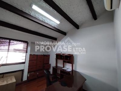 Casa de 4 alcobas en venta en Caobos, Cúcuta, 265 m² · foto 9 de 20