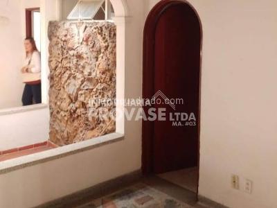 Casa de 4 alcobas en venta en Quinta Oriental, Cúcuta, 178 m² · foto 4 de 11