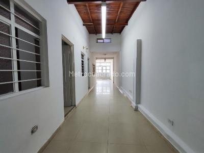 Casa de 5 alcobas en venta en El Contento, Cúcuta, 362 m² · foto 4 de 11