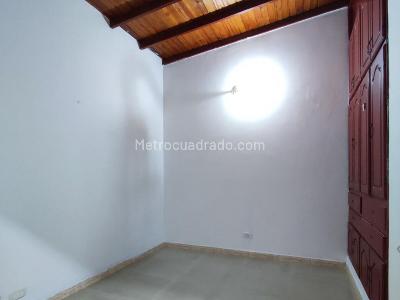 Casa de 5 alcobas en venta en El Contento, Cúcuta, 362 m² · foto 5 de 11