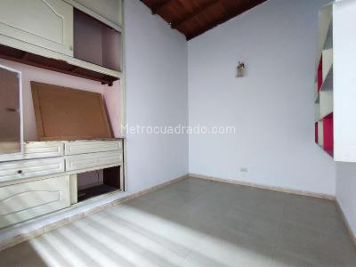 Casa de 5 alcobas en venta en El Contento, Cúcuta, 362 m² · foto 8 de 11