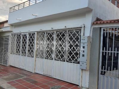 Casa en venta en Niza, Cúcuta · foto 2 de 20