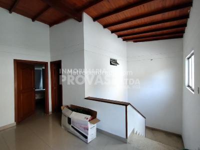 Casa de 3 alcobas en venta en San Luis, Cúcuta, 312 m² · foto 4 de 13