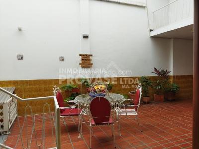 Casa de 5 alcobas en venta en Popular, Cúcuta, 331 m² · foto 18 de 20