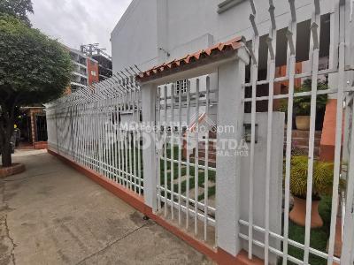 Casa en venta en La Riviera, Cúcuta · foto 2 de 20
