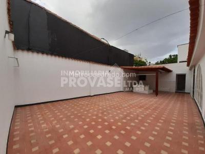Casa de 5 alcobas en venta en La Riviera, Cúcuta, 470 m² · foto 14 de 14