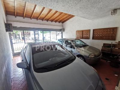 Casa de 3 alcobas en venta en Blanco, Cúcuta, 270 m² · foto 2 de 11
