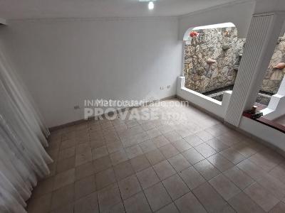Casa de 3 alcobas en venta en Lleras Restrepo, Cúcuta, 181 m² · foto 9 de 20