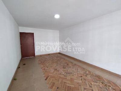 Casa de 5 alcobas en venta en Lleras Restrepo, Cúcuta, 420 m² · foto 17 de 20