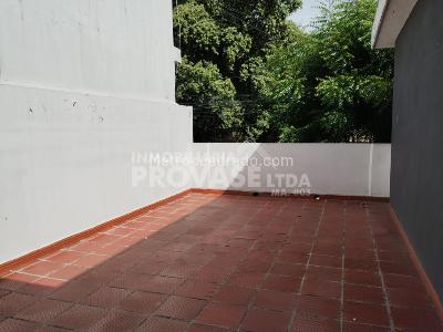 Casa de 5 alcobas en venta en Lleras Restrepo, Cúcuta, 420 m² · foto 19 de 20