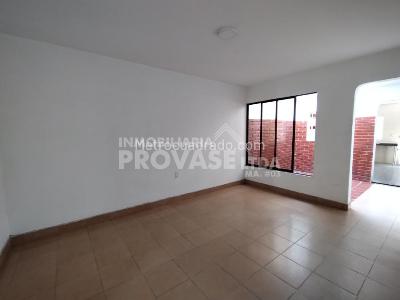 Casa de 5 alcobas en venta en Lleras Restrepo, Cúcuta, 420 m² · foto 4 de 20