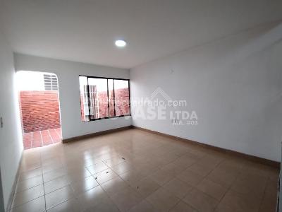 Casa de 5 alcobas en venta en Lleras Restrepo, Cúcuta, 420 m² · foto 5 de 20