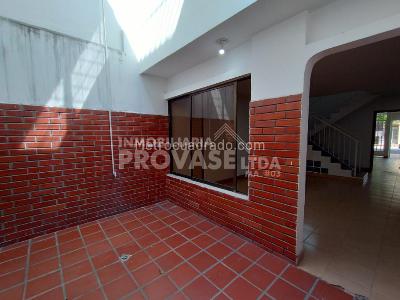 Casa de 5 alcobas en venta en Lleras Restrepo, Cúcuta, 420 m² · foto 8 de 20
