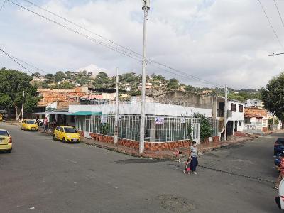 Casa de 5 alcobas en venta en Pueblo Nuevo, Cúcuta, 140 m² · foto 2 de 20