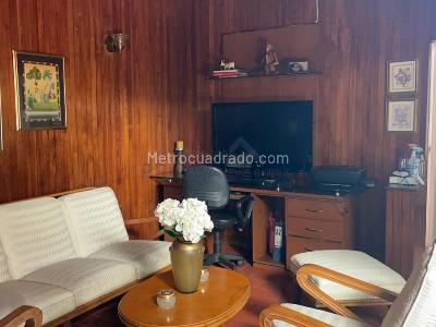 Casa de 3 alcobas en venta en Caobos, Cúcuta, 269 m² · foto 2 de 6
