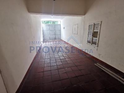 Casa de 5 alcobas en venta en Lleras Restrepo, Cúcuta, 300 m² · foto 16 de 20
