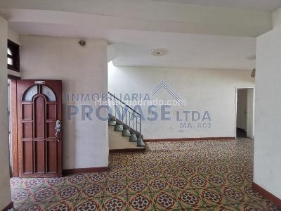 Casa de 5 alcobas en venta en Lleras Restrepo, Cúcuta, 300 m² · foto 4 de 20