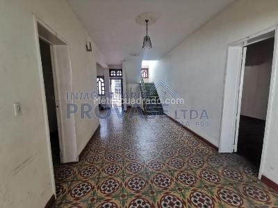Casa de 5 alcobas en venta en Lleras Restrepo, Cúcuta, 300 m² · foto 5 de 20