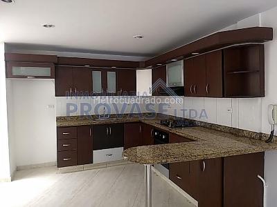 Casa de 4 alcobas en venta en San Luis, Cúcuta, 290 m² · foto 2 de 18