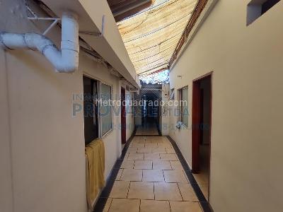Casa de 5 alcobas en venta en Centro, Cúcuta, 240 m² · foto 6 de 13