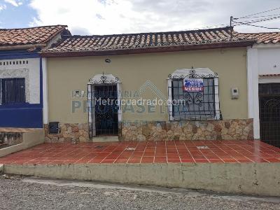 Casa de 5 alcobas en venta en Pueblo Nuevo, Cúcuta, 300 m² · foto 2 de 20
