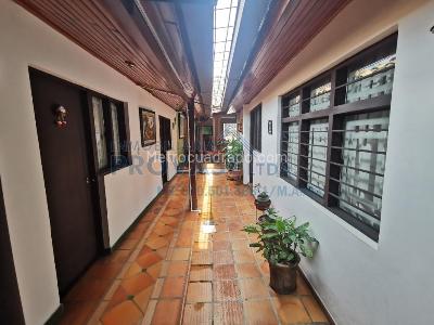 Casa de 5 alcobas en venta en Pueblo Nuevo, Cúcuta, 300 m² · foto 3 de 20
