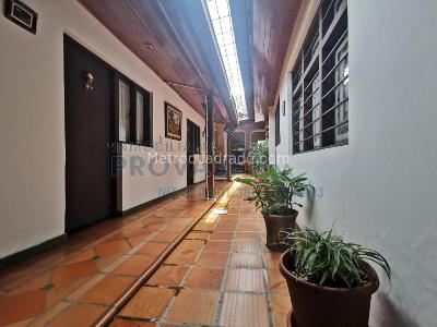 Casa de 5 alcobas en venta en Pueblo Nuevo, Cúcuta, 300 m² · foto 5 de 20