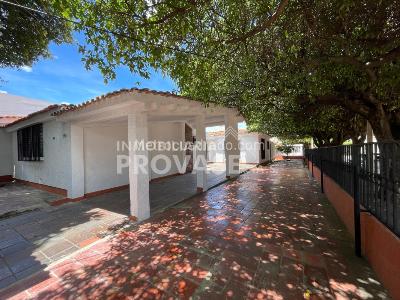 Casa en venta en Quinta Bosch, Cúcuta · foto 3 de 20