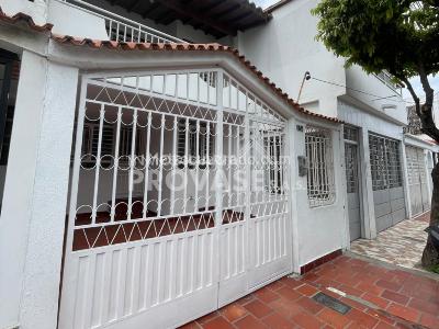 Casa de 4 alcobas en venta en Prados Del Norte, Cúcuta, 140 m² · foto 2 de 20