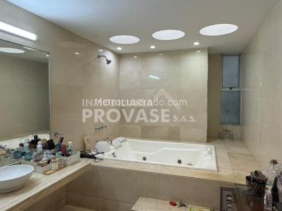 Casa de 5 alcobas en venta en Via Tennis, Cúcuta, 280 m² · foto 16 de 18