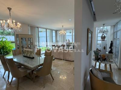 Casa de 5 alcobas en venta en Via Tennis, Cúcuta, 280 m² · foto 3 de 18